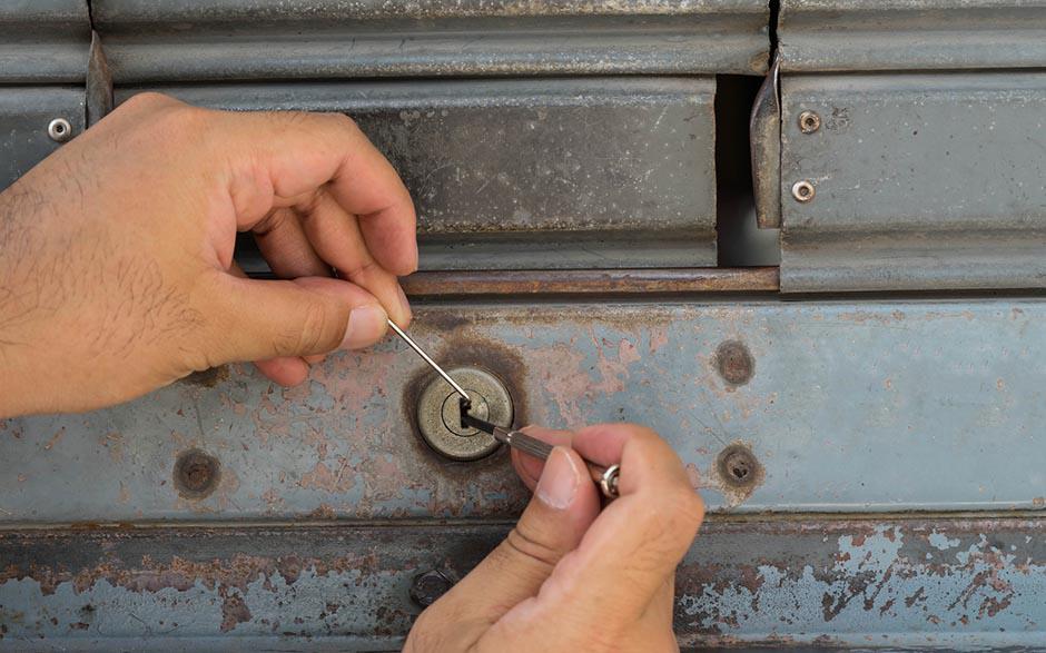 serrurier assistance dépannage serrurerie Magny-les-Hameaux
